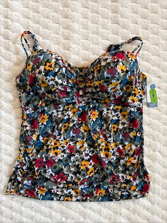 Swim By Cacique Other - Swim By Cacique Tankini Top 46DD Lined Cups Floral Bathing Suit Top Underwire